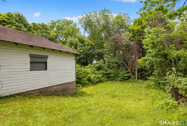 101 Dikeman Street, Waterbury, CT 06704