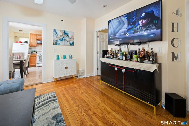 101 Dikeman Street, Waterbury, CT 06704