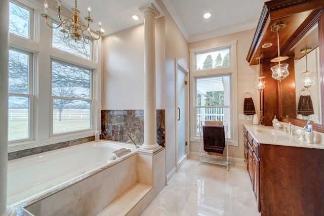 3870 N 3000W Road, Bourbonnais, IL 60914