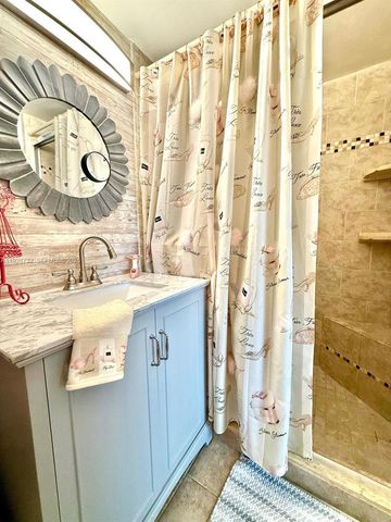 10616 NW 10th St 104, Pembroke Pines, FL 33026