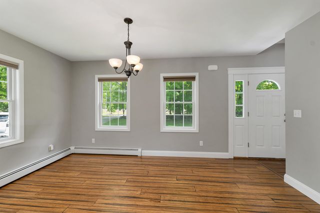 336 Portsmouth Avenue, Stratham, NH 03885