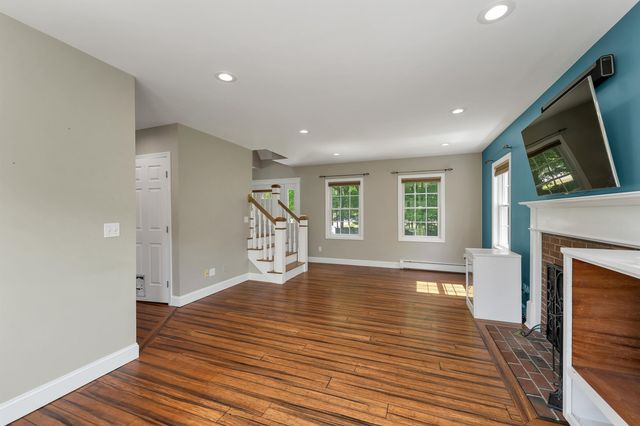 336 Portsmouth Avenue, Stratham, NH 03885