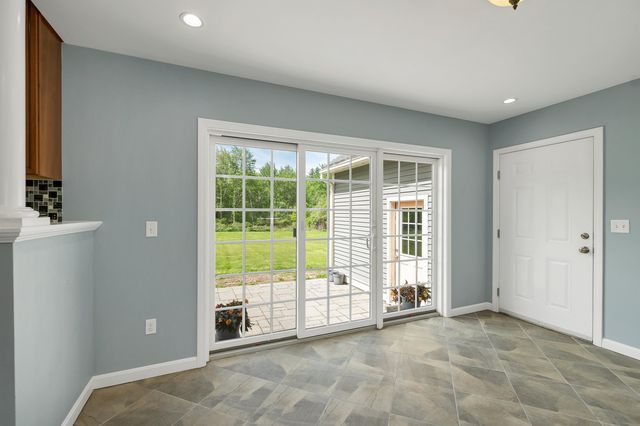 336 Portsmouth Avenue, Stratham, NH 03885