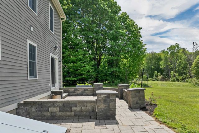 336 Portsmouth Avenue, Stratham, NH 03885