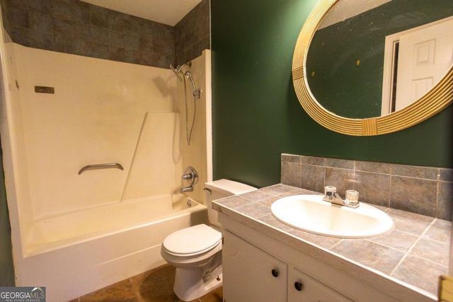 121 Trapper Trail, Blackshear, GA 31516