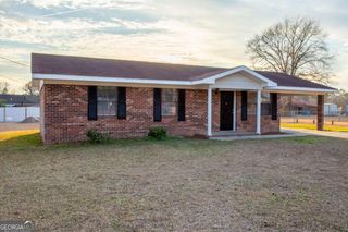 121 Trapper Trail, Blackshear, GA 31516