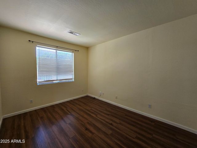 223 W Pelican Drive, Chandler, AZ 85286