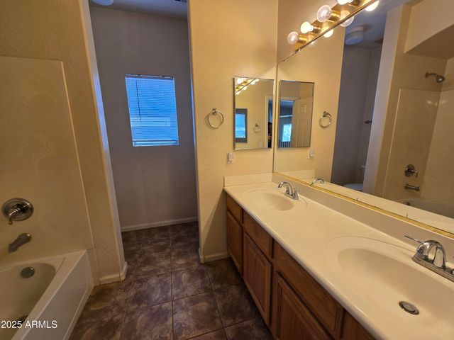 223 W Pelican Drive, Chandler, AZ 85286