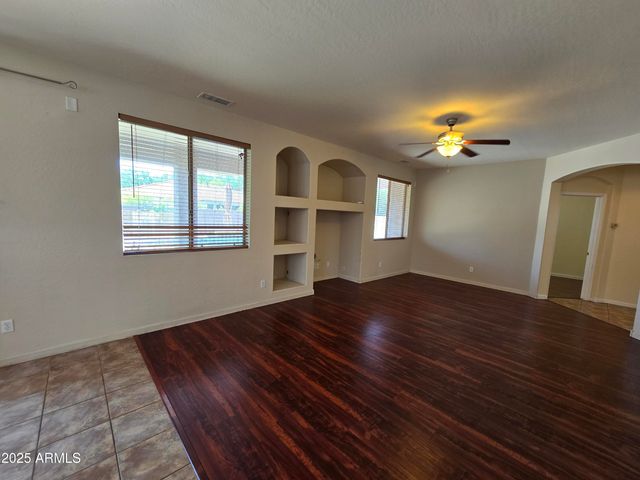 223 W Pelican Drive, Chandler, AZ 85286