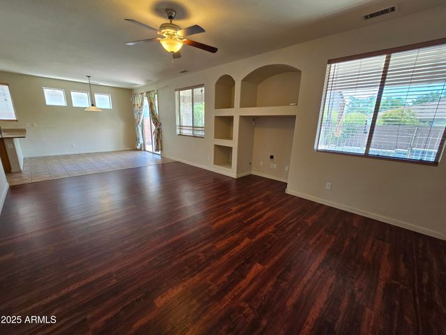 223 W Pelican Drive, Chandler, AZ 85286