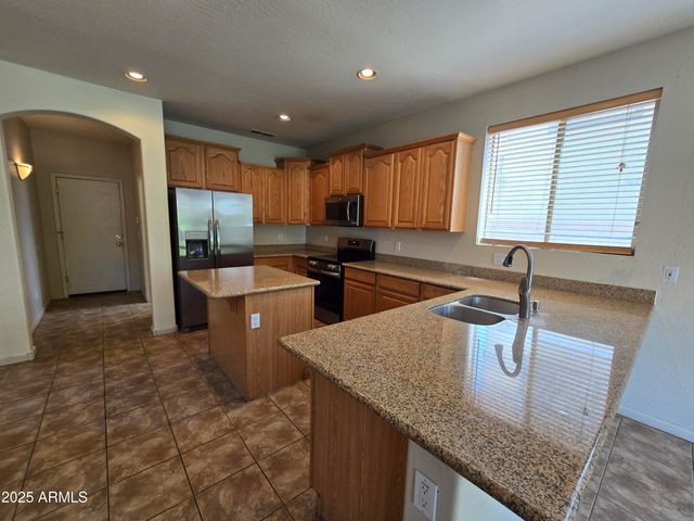 223 W Pelican Drive, Chandler, AZ 85286