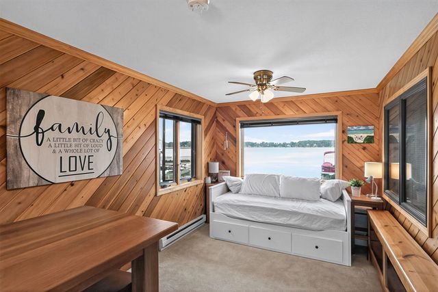 32680 South Street, Lawton, MI 49065