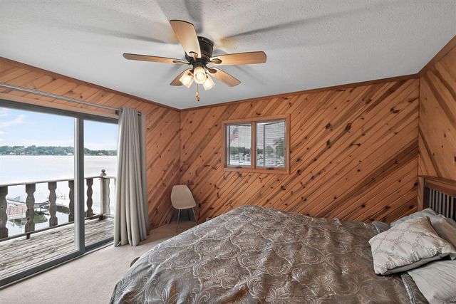 32680 South Street, Lawton, MI 49065