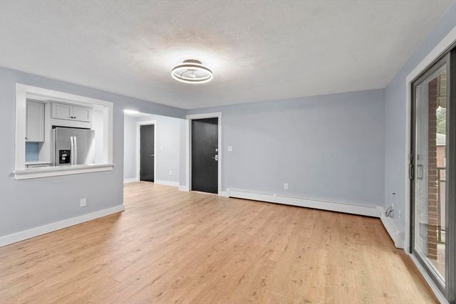 20 Colonial Drive 10, Andover, MA 01810