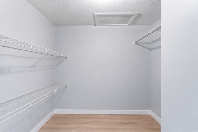 20 Colonial Drive 10, Andover, MA 01810