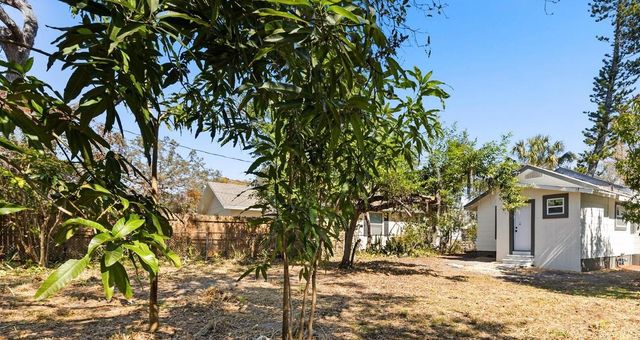 1759 43RD STREET S, St Petersburg, FL 33711