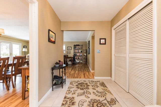 1005 N Bittersweet Lane, Muncie, IN 47304