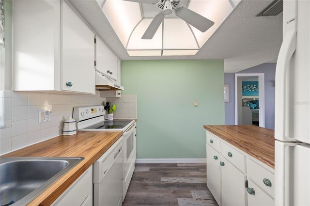 1080 BAL HARBOR BOULEVARD 9D, Punta Gorda, FL 33950