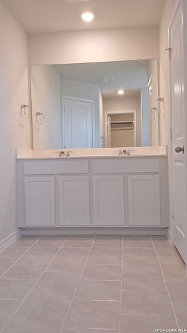 4911 THERALITE TRL, San Antonio, TX 78253