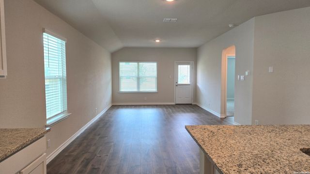4911 THERALITE TRL, San Antonio, TX 78253