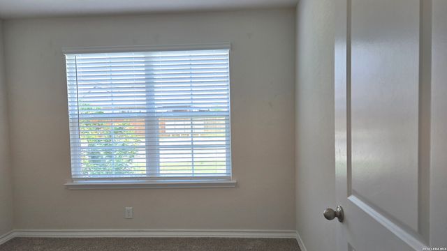 4911 THERALITE TRL, San Antonio, TX 78253