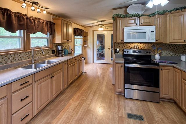 1021 McComas Branch Road, Milton, WV 25541