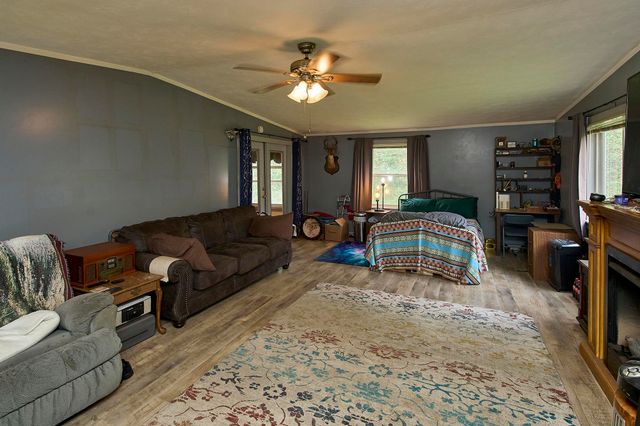 1021 McComas Branch Road, Milton, WV 25541