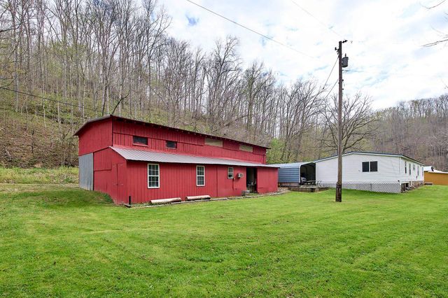 1021 McComas Branch Road, Milton, WV 25541