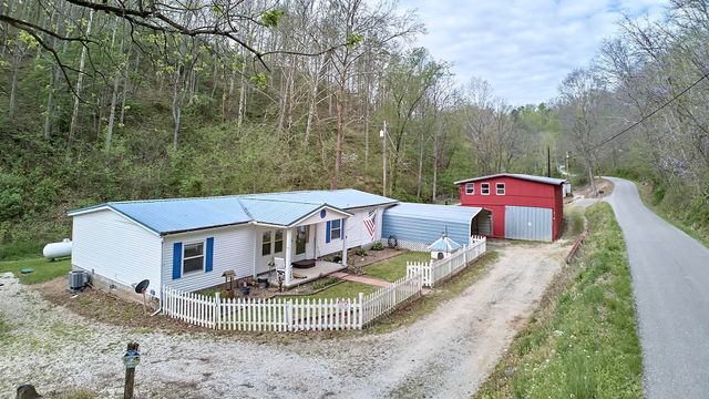1021 McComas Branch Road, Milton, WV 25541