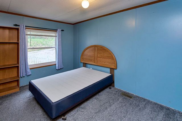 1021 McComas Branch Road, Milton, WV 25541