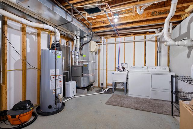 340 64th Avenue N, Coopersville, MI 49404