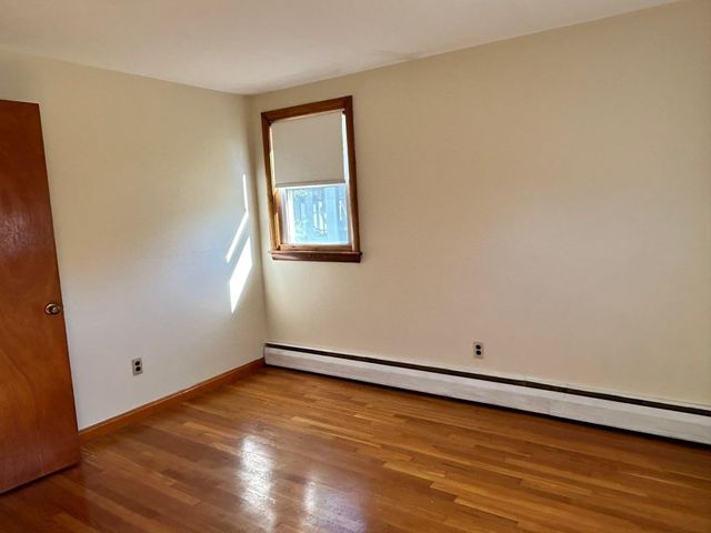 11 Sunflower Rd, Holbrook, MA 02343