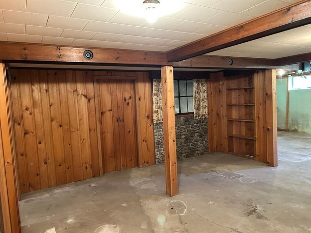 11 Sunflower Rd, Holbrook, MA 02343