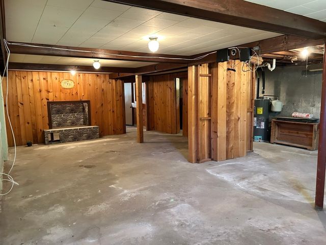 11 Sunflower Rd, Holbrook, MA 02343