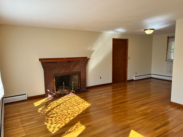 11 Sunflower Rd, Holbrook, MA 02343