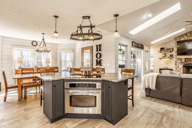 6690 W Hazelrigg Road, Thorntown, IN 46071