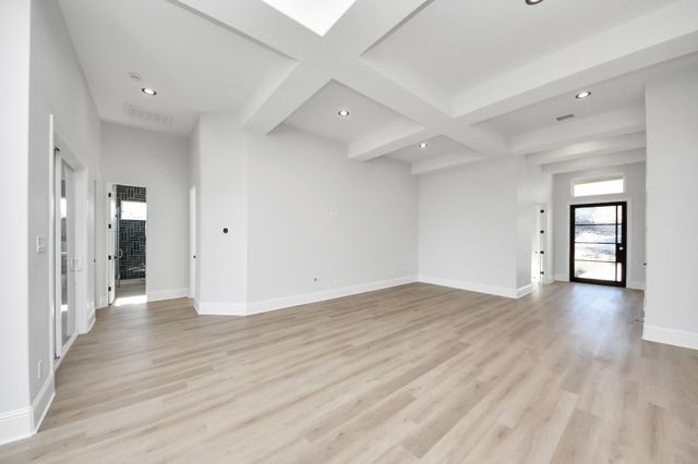 299 Peninsula Point Drive, Montgomery, TX 77356