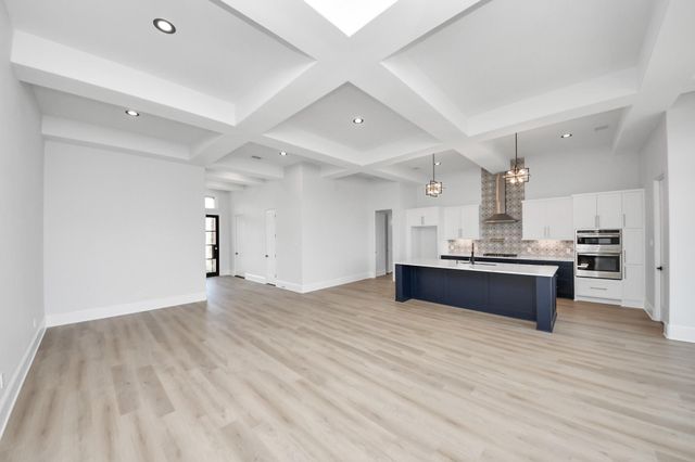 299 Peninsula Point Drive, Montgomery, TX 77356