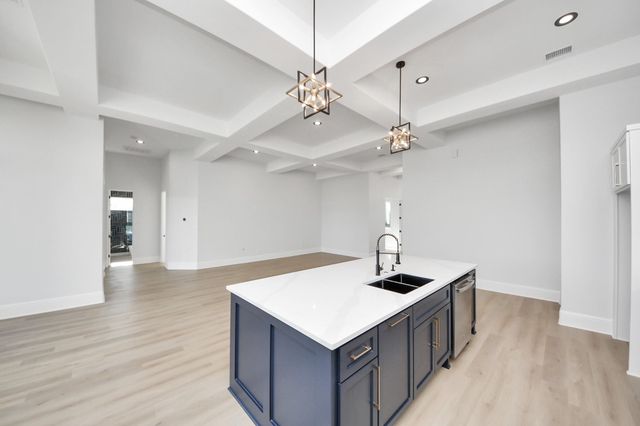 299 Peninsula Point Drive, Montgomery, TX 77356