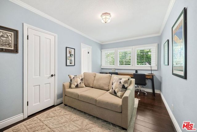 3854 Vineland Avenue, Studio City, CA 91604