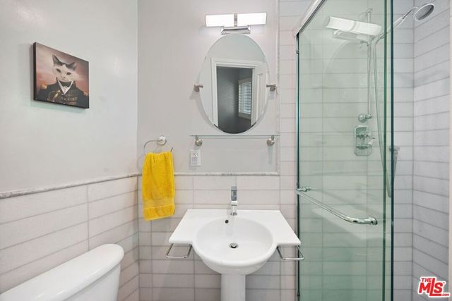 3854 Vineland Avenue, Studio City, CA 91604