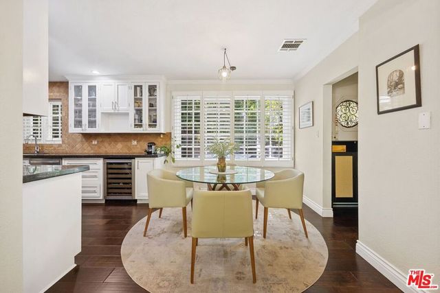 3854 Vineland Avenue, Studio City, CA 91604