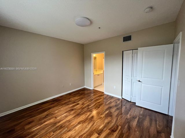 5940 W Sample Road 304, Coral Springs, FL 33067
