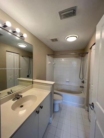 5940 W Sample Road 304, Coral Springs, FL 33067