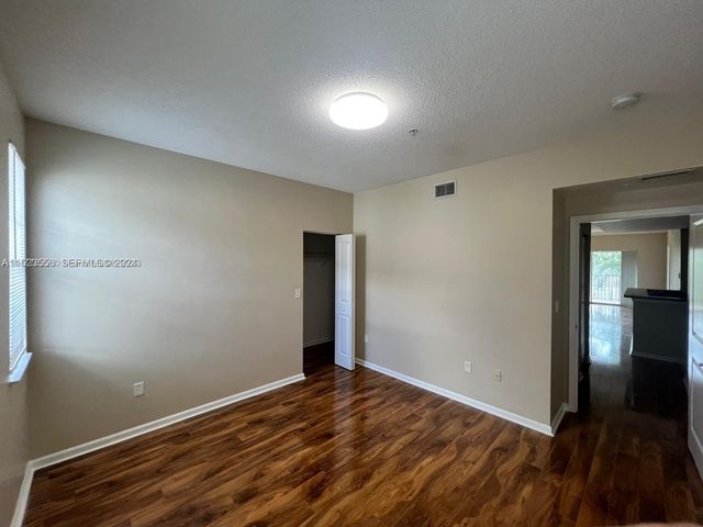 5940 W Sample Road 304, Coral Springs, FL 33067