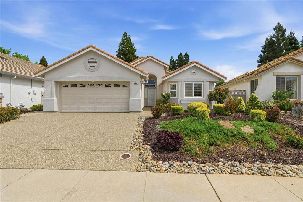6480 Buckskin Ln, Roseville, CA 95747