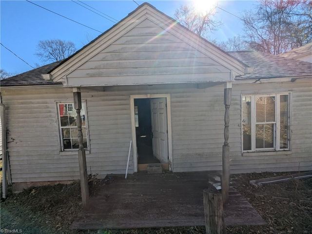 7 N Pine Street, Lexington, NC 27292