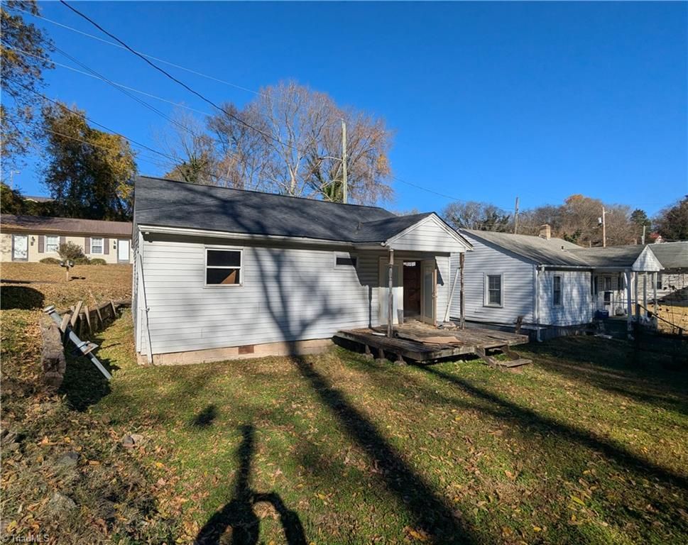 7 N Pine Street, Lexington, NC 27292