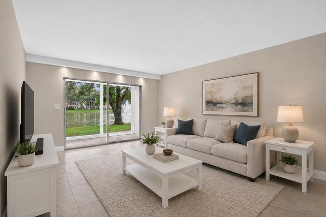 2202 Lucaya Bend B1, Coconut Creek, FL 33066
