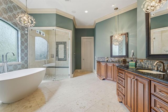 19 Miramar Heights Circle, Sugar Land, TX 77479